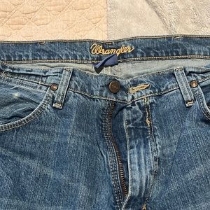 Men’s Slim Boot Wranglers Jeans